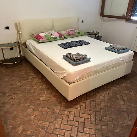 La Casa Di Elisa Apartman *